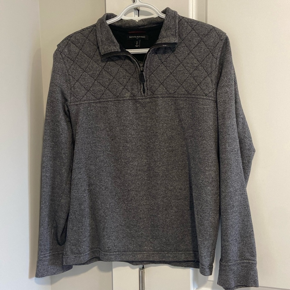 Gray Banana Republic half zip pullover
